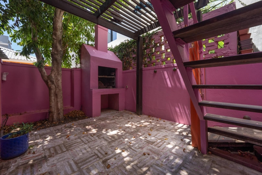 2 Bedroom Property for Sale in De Waterkant Western Cape